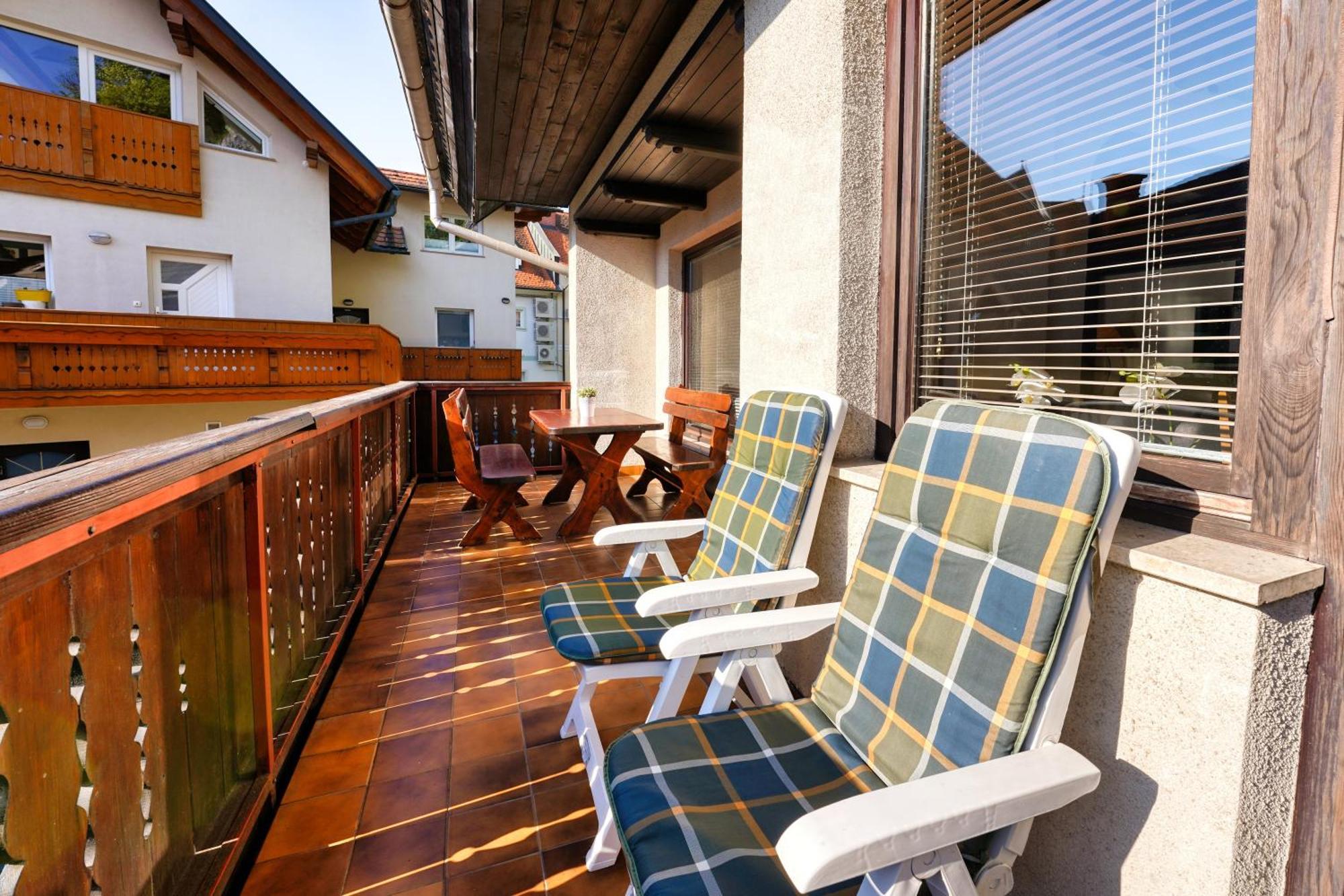 Castle Way Apartments Tamy بليد المظهر الخارجي الصورة